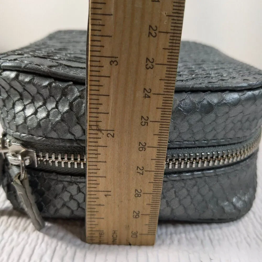 Trish McEvoy‎ Makeup Planner binder silver alligator crocodile travel case